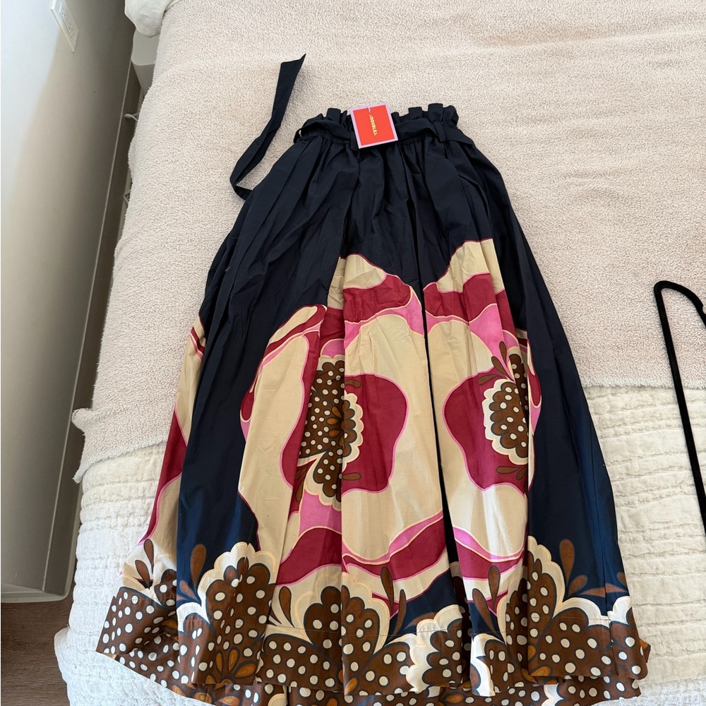 LA DoubleJ A-Line Skirt with Floral Patterns